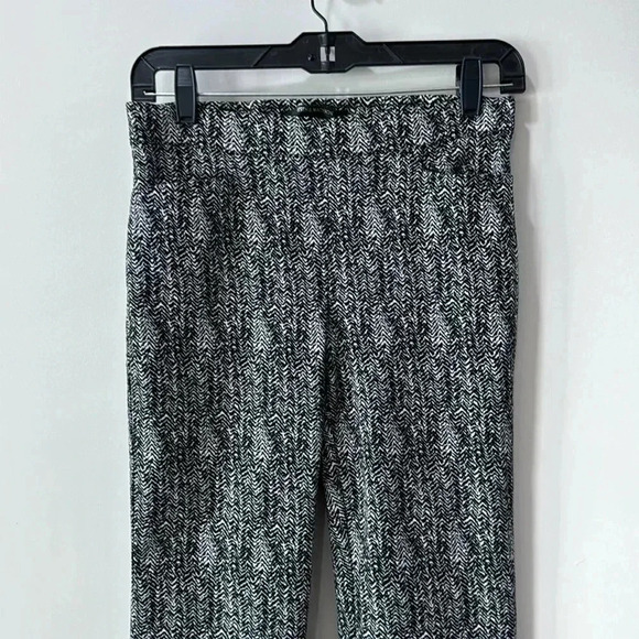 89th & Madison Black and White Print Pull On Pants Size S - Picture 2 of 8